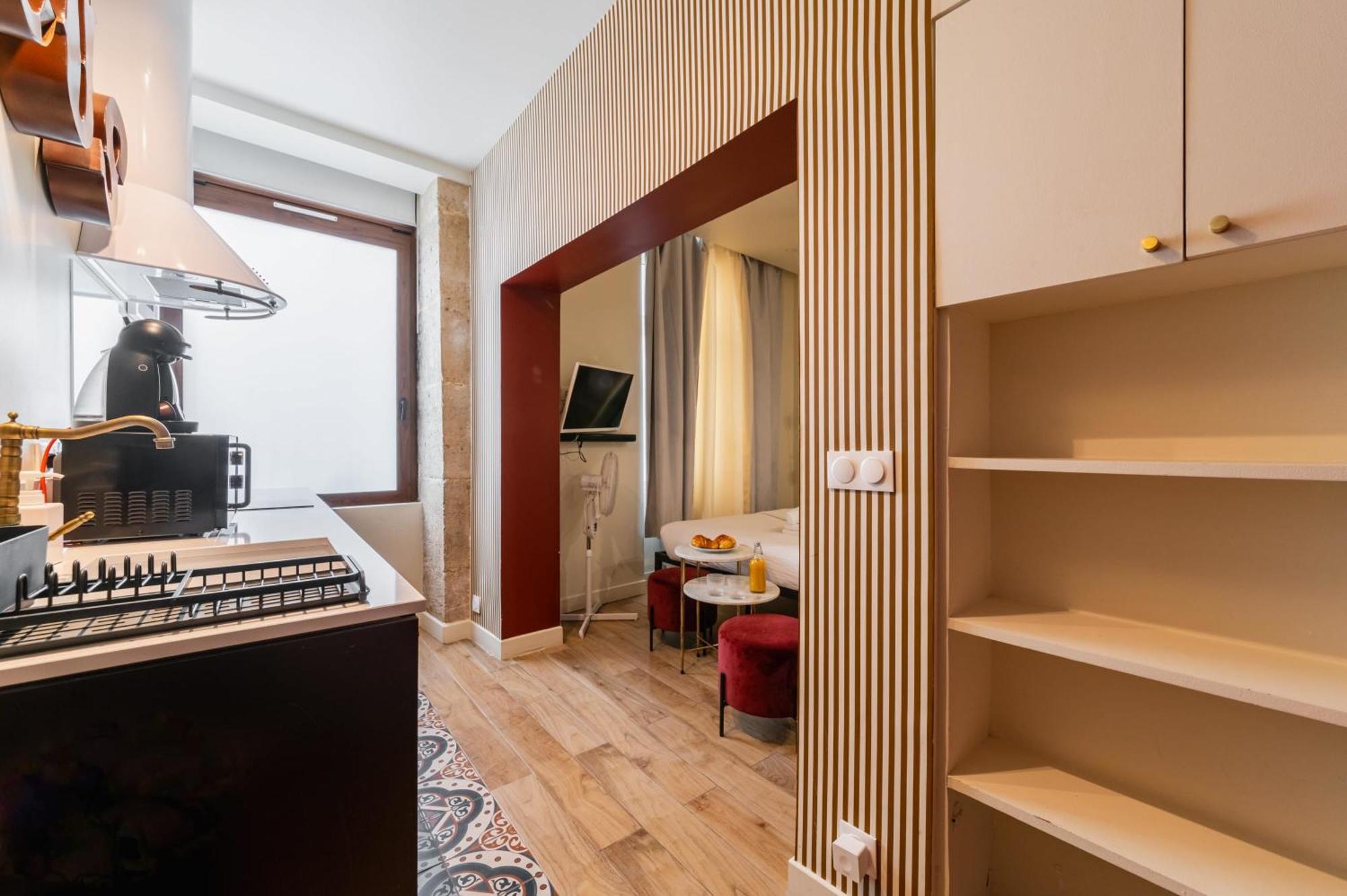 Charmant Studio A 15 A Proximite Tour Eiffel - Flat-guest Parigi
